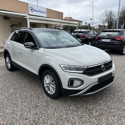 Volkswagen T-Roc 1.0 tsi Life 110cv – Guidabile Neo Patentato