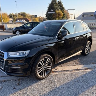 Audi Q5 35 2.0 tdi Business Sport quattro 163cv s-tronic