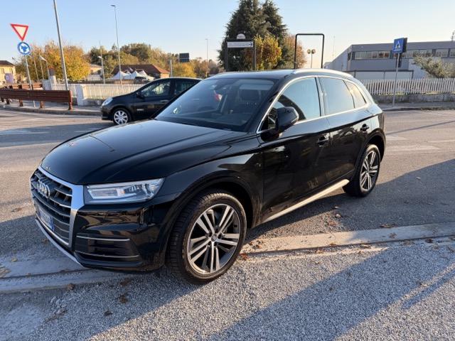 Audi Q5 35 2.0 tdi Business Sport quattro 163cv s-tronic