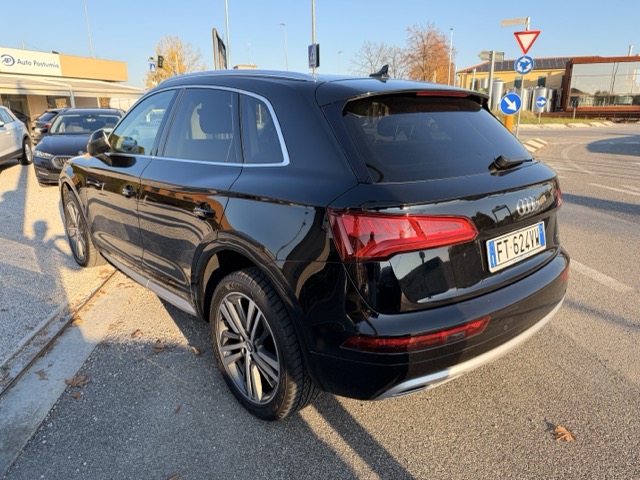 Audi Q5 35 2.0 tdi Business Sport quattro 163cv s-tronic - immagine 8