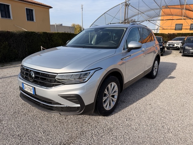 Volkswagen Tiguan 2.0 Tdi 150 Cv Life Dsg - immagine 4