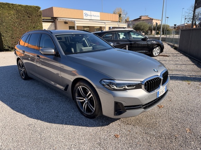BMW 520 d Serie 5 Touring Mhev 48V Xdrive Business auto - immagine 2