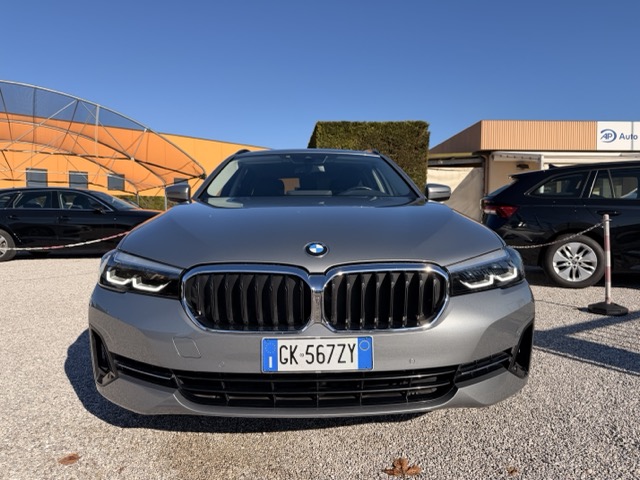 BMW 520 d Serie 5 Touring Mhev 48V Xdrive Business auto - immagine 3