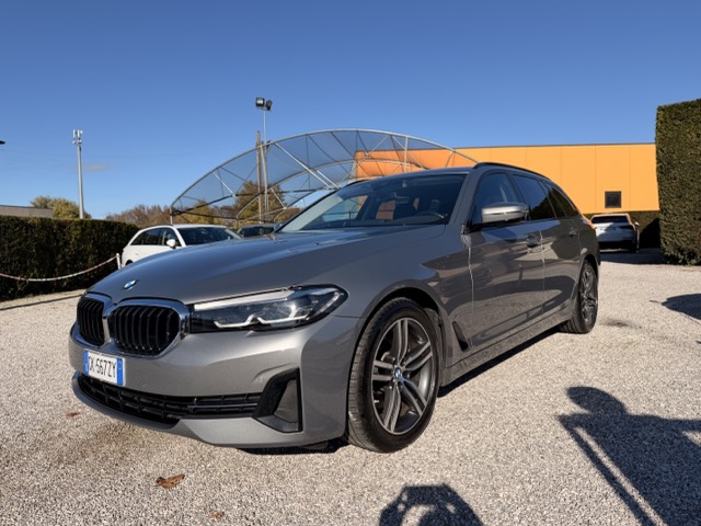 BMW 520 d Serie 5 Touring Mhev 48V Xdrive Business auto - immagine 4