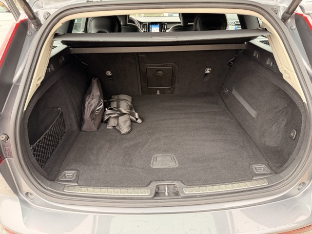 Volvo V60 2.0 d3 150 cv Momentum Geartronic - immagine 13