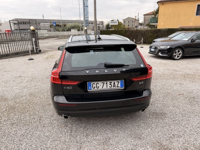 Volvo V60 2.0 b4 D 197 cv Momentum Business Pro auto - immagine 7