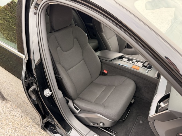 Volvo V60 2.0 b4 D 197 cv Momentum Business Pro auto - immagine 11