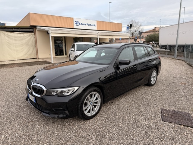 BMW 318 dTouring 318d Touring mhev 48V auto VirtualCockPit - immagine 2