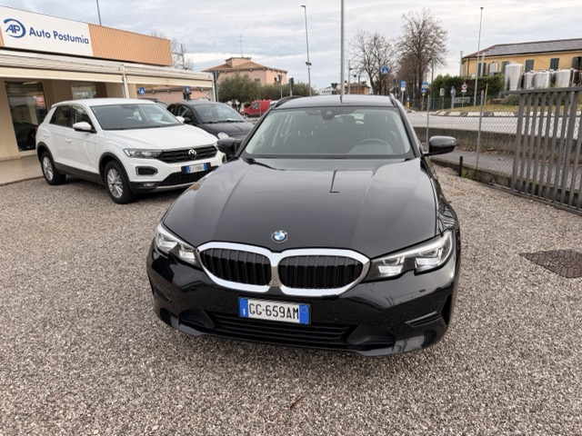 BMW 318 dTouring 318d Touring mhev 48V auto VirtualCockPit - immagine 3