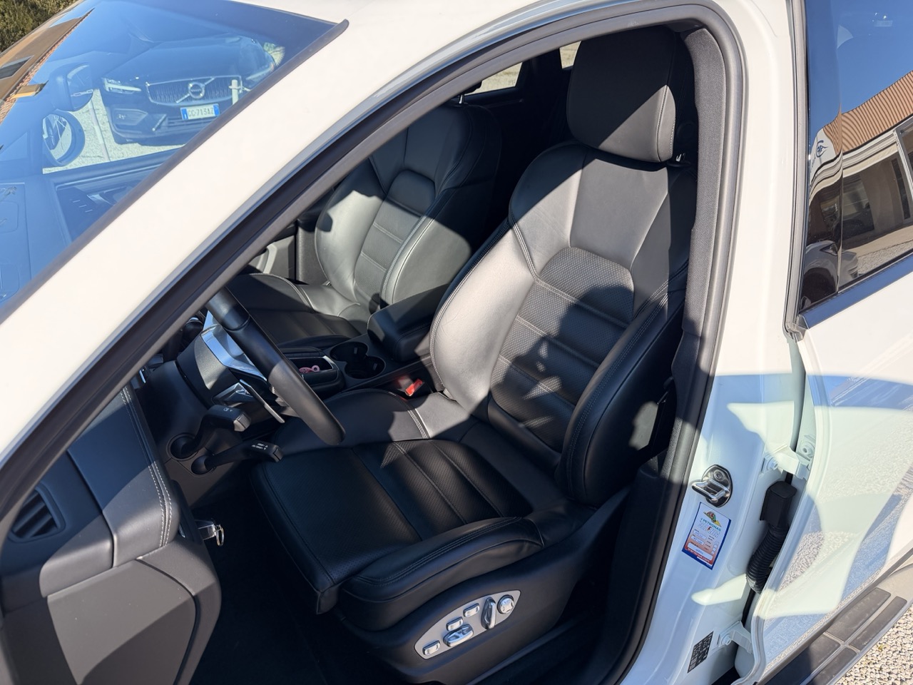 Porsche Macan 2.0cc 245cv pdk - immagine 9