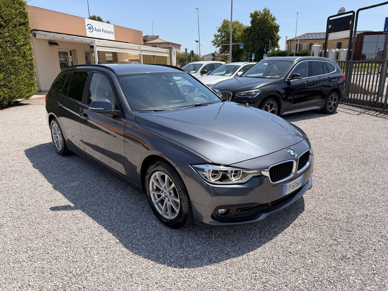 BMW 316 d Touring Business Advantage automatico - immagine 3