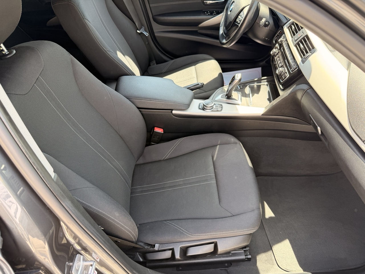 BMW 316 d Touring Business Advantage automatico - immagine 13