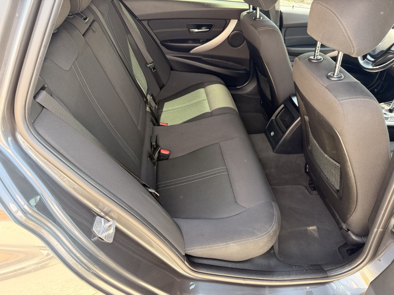 BMW 316 d Touring Business Advantage automatico - immagine 14