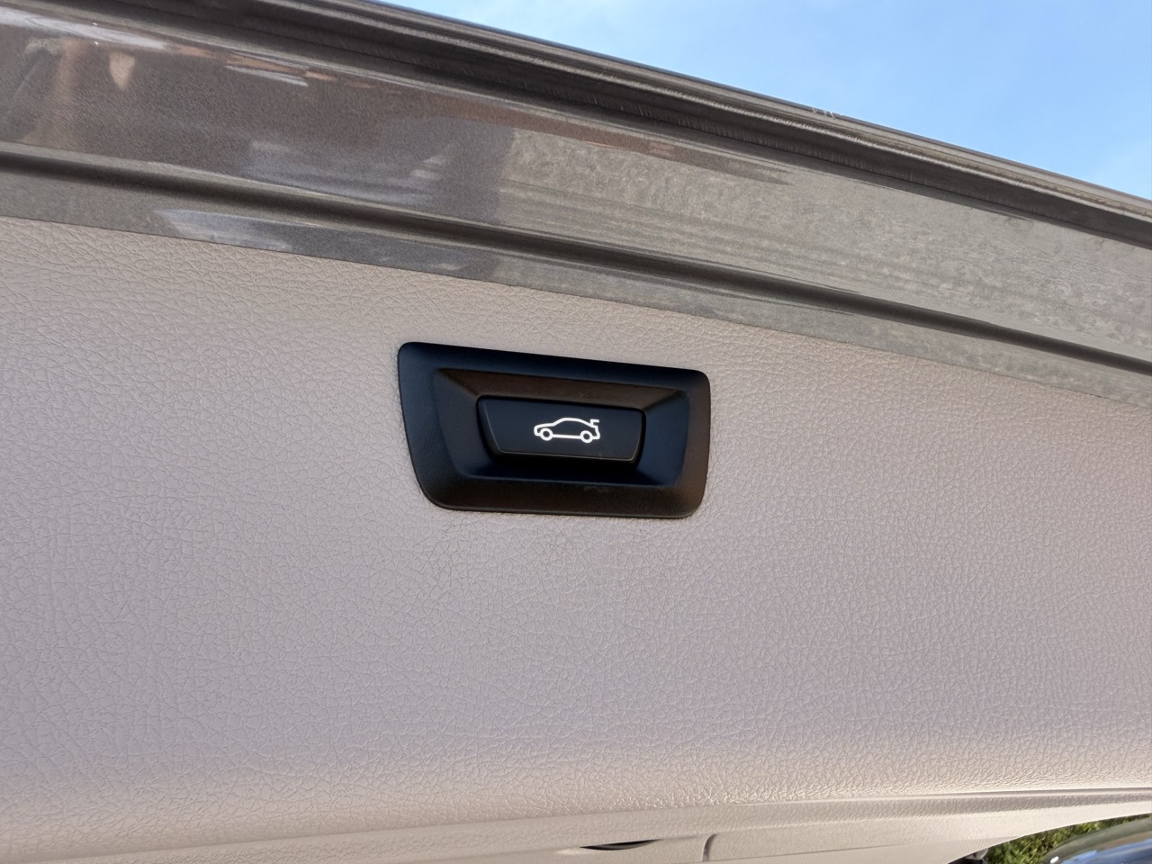 BMW 316 d Touring Business Advantage automatico - immagine 16