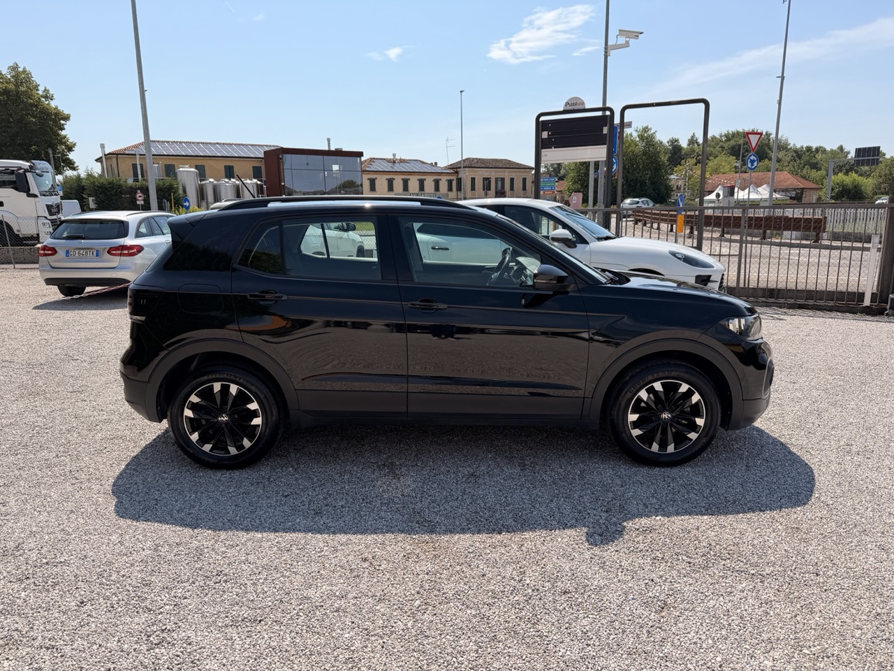 Volkswagen T-Cross 1.0 tsi Style 95cv (display digitale App connect Climatronic) - immagine 4