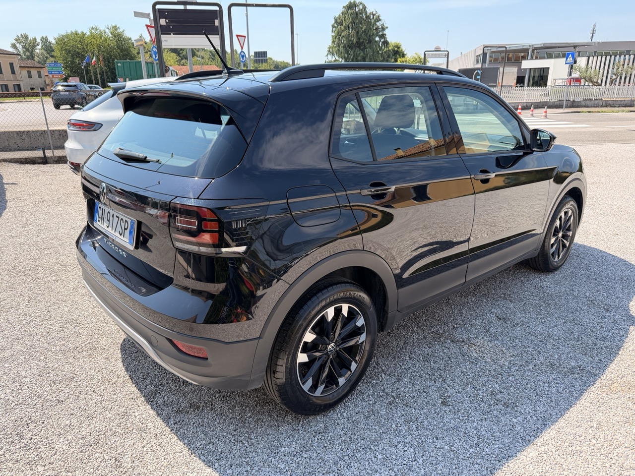 Volkswagen T-Cross 1.0 tsi Style 95cv (display digitale App connect Climatronic) - immagine 5
