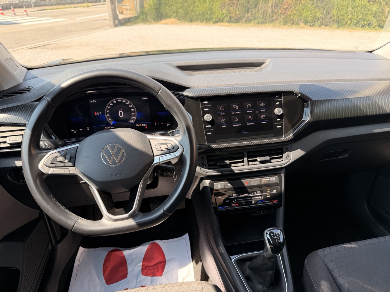 Volkswagen T-Cross 1.0 tsi Style 95cv (display digitale App connect Climatronic) - immagine 10