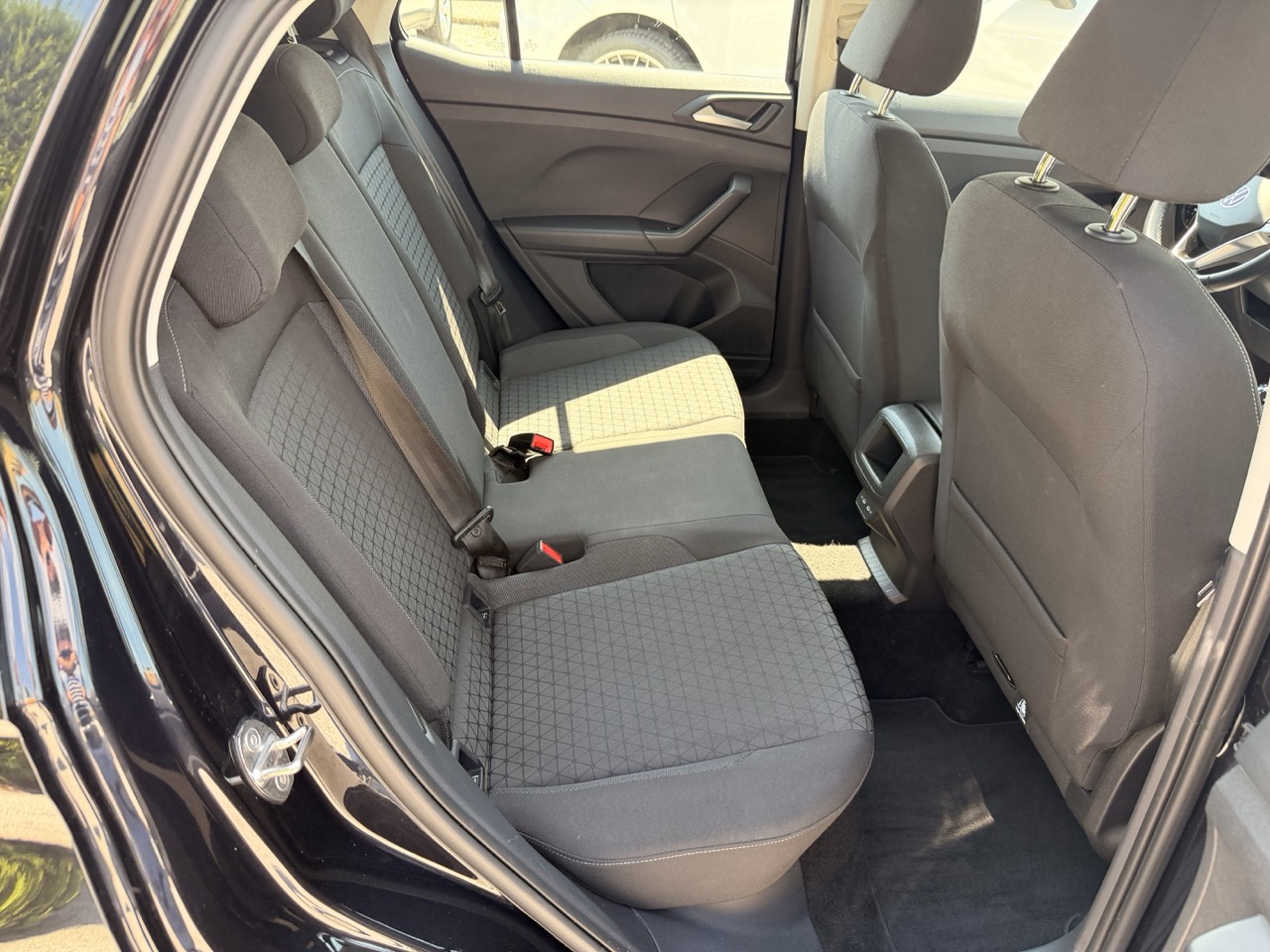 Volkswagen T-Cross 1.0 tsi Style 95cv (display digitale App connect Climatronic) - immagine 13