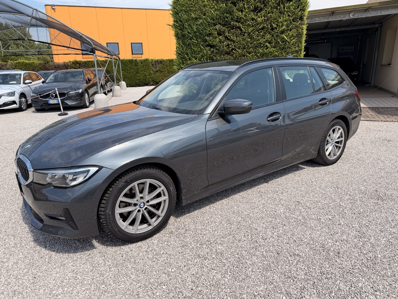 BMW 320 d Touring mhev 48V Xdrive Business Advantage auto - immagine 5