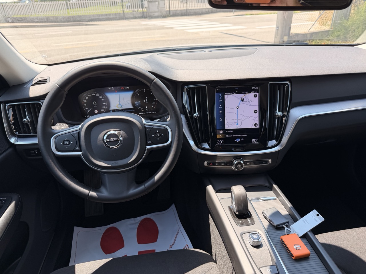 Volvo V60 V60 2.0cc 197cv b4 D Momentum Business auto - immagine 10