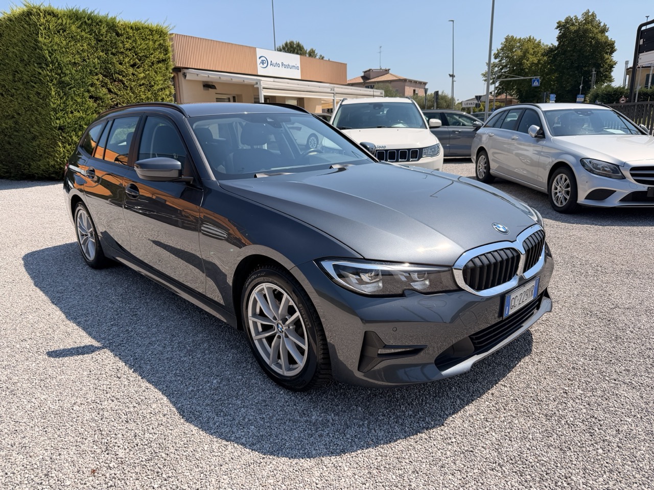 BMW 320 d Touring mhev 48V Xdrive Business Advantage auto - immagine 2