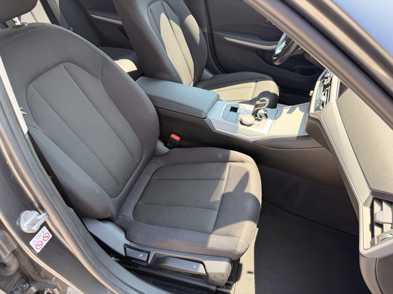 BMW 320 d Touring mhev 48V Xdrive Business Advantage auto - immagine 12