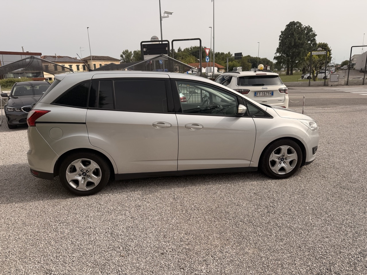 Ford C-Max C-Max7 1.5 tdci 120 Cc 7 Posti (Distribuzione Fatta) - immagine 7