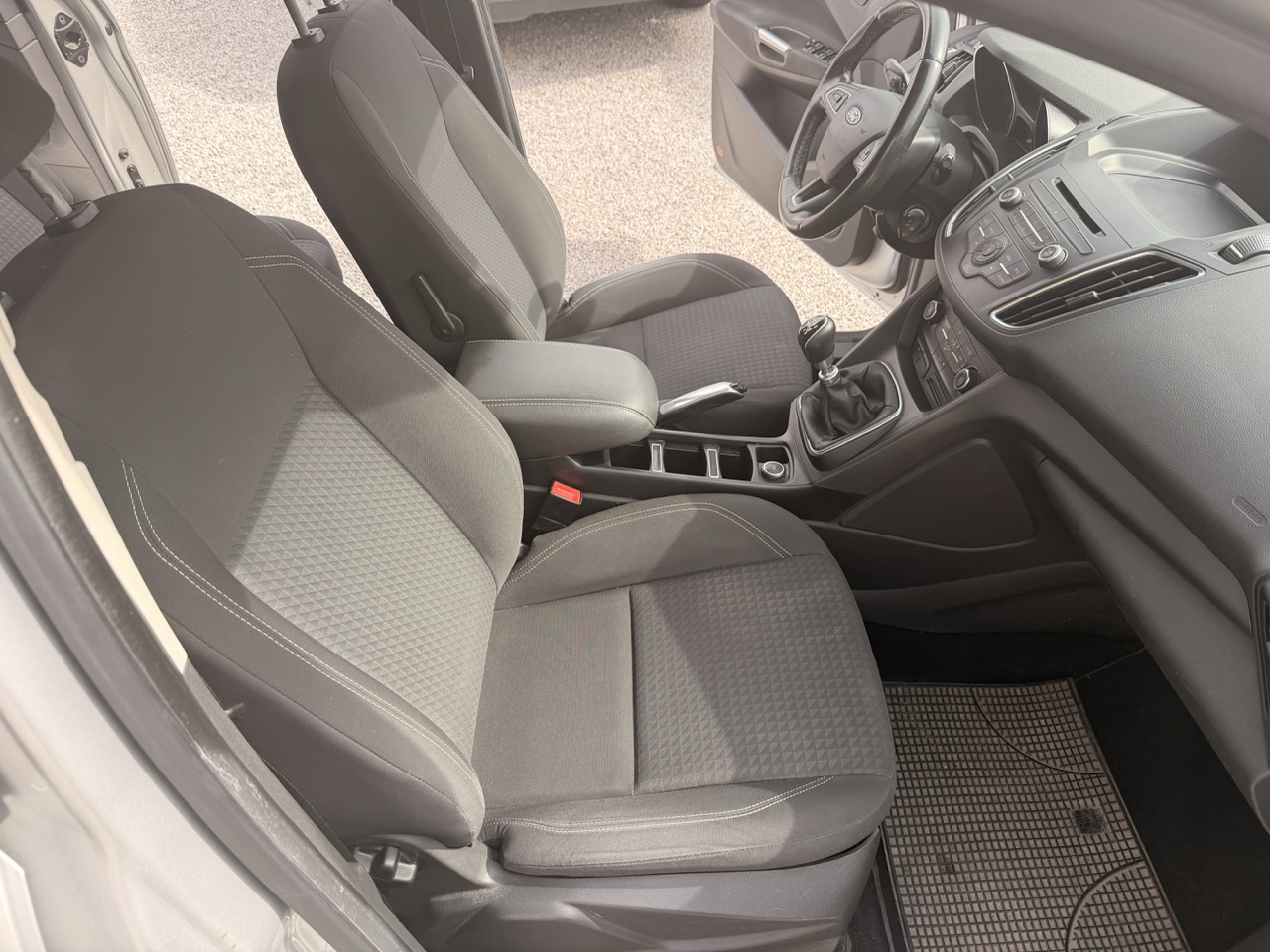 Ford C-Max C-Max7 1.5 tdci 120 Cc 7 Posti (Distribuzione Fatta) - immagine 10