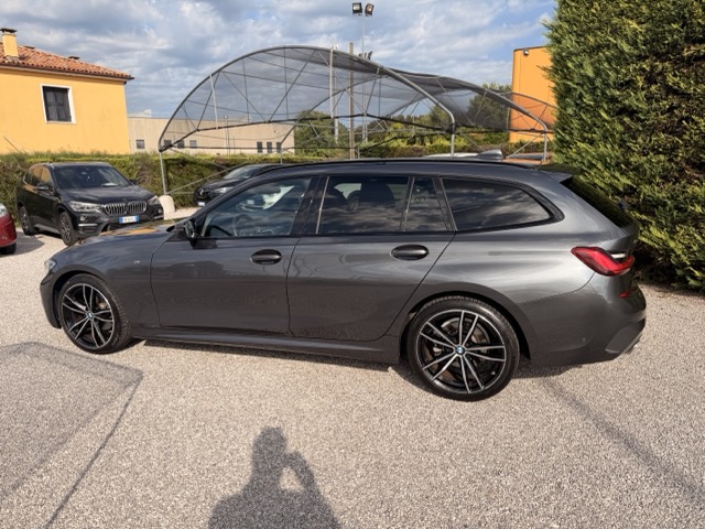 BMW 320 d Touring 2.0d 190cv mhev 48V xdrive Msport auto - immagine 5