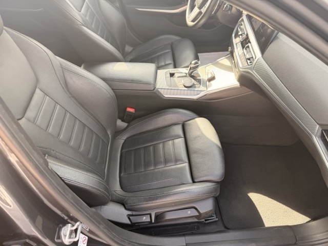 BMW 320 d Touring 2.0d 190cv mhev 48V xdrive Msport auto - immagine 13