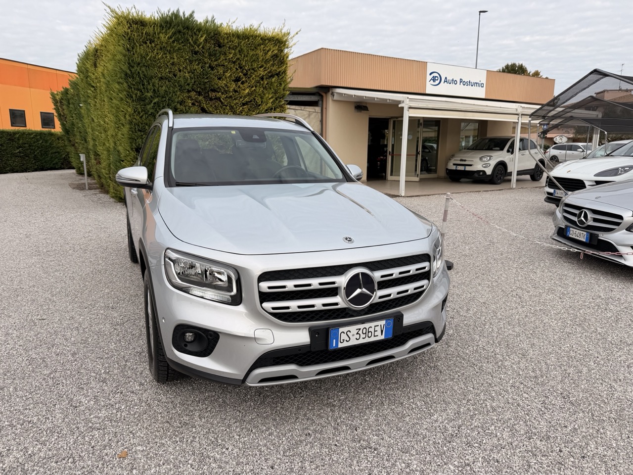 Mercedes-Benz GLB 180 d Business auto 2.0d 116cv - immagine 2