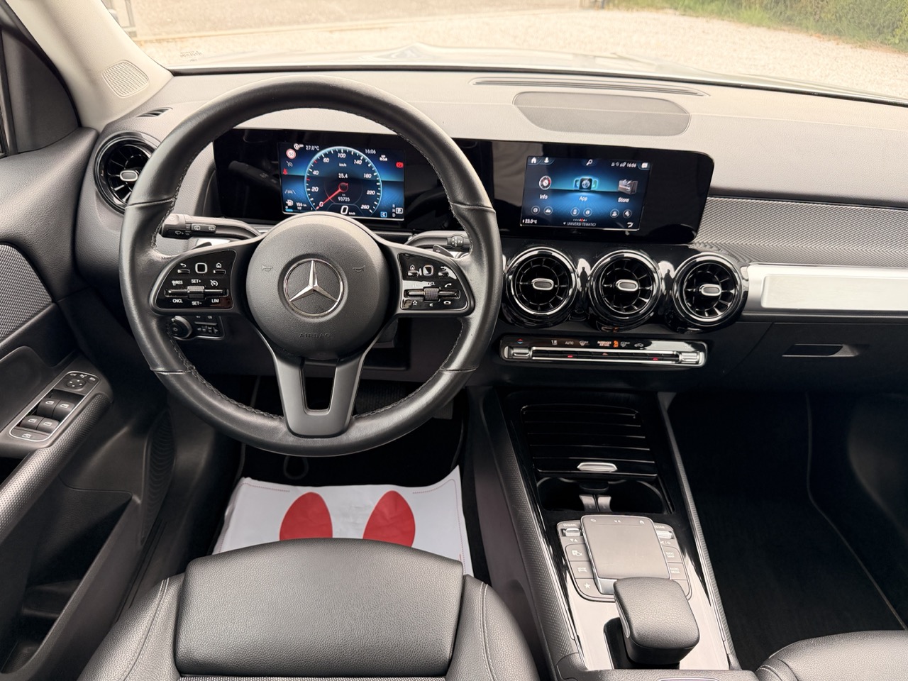 Mercedes-Benz GLB 180 d Business auto 2.0d 116cv - immagine 9