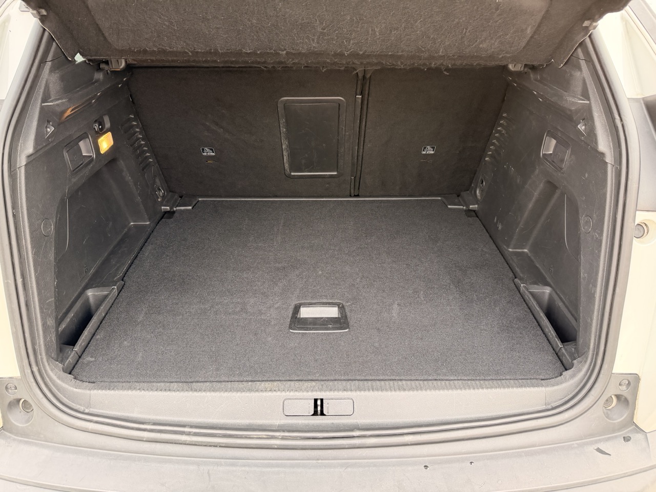 Peugeot 3008 1.5 bluehdi Active Business EaT8 (retrocamera, sensori, virtual Cockpit) - immagine 15