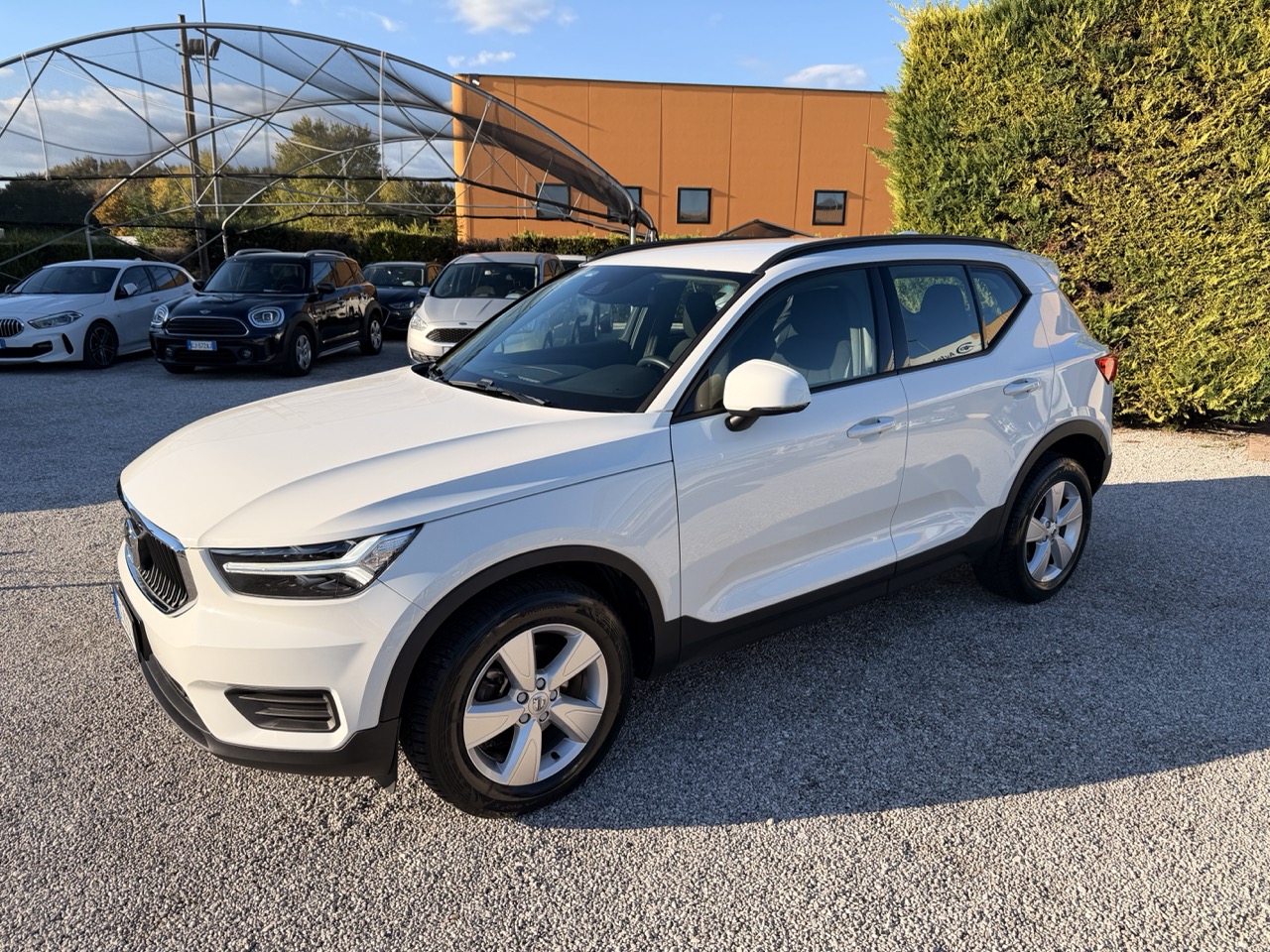 Volvo XC40 1.5 t2 129 cv Business Automatico (No vincoli di finanziamento) - immagine 4