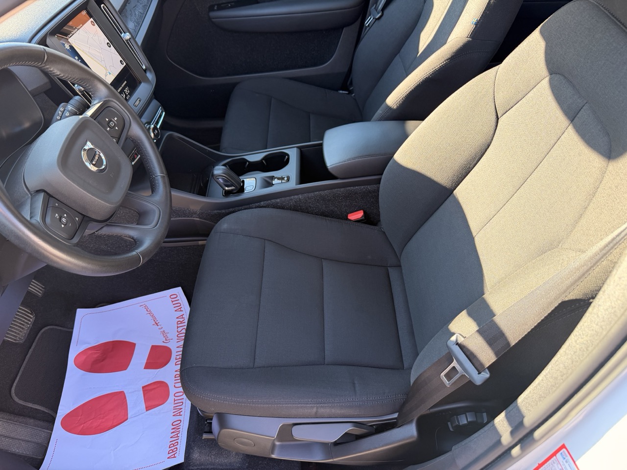 Volvo XC40 1.5 t2 129 cv Business Automatico (No vincoli di finanziamento) - immagine 10