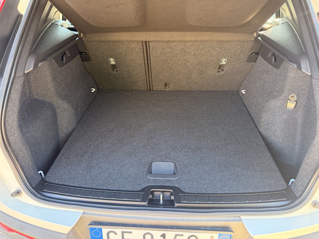 Volvo XC40 1.5 t2 129 cv Business Automatico (No vincoli di finanziamento) - immagine 14