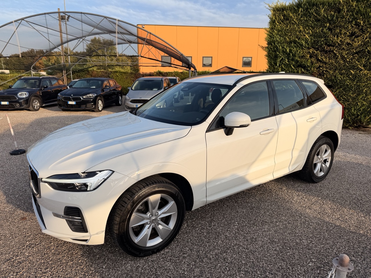 Volvo XC60 2.0 b4 d Business Auto - immagine 5