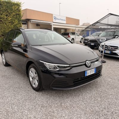 Volkswagen Golf Variant 2.0 tdi 115cv dsg Life *senza vincoli di finanziamento*