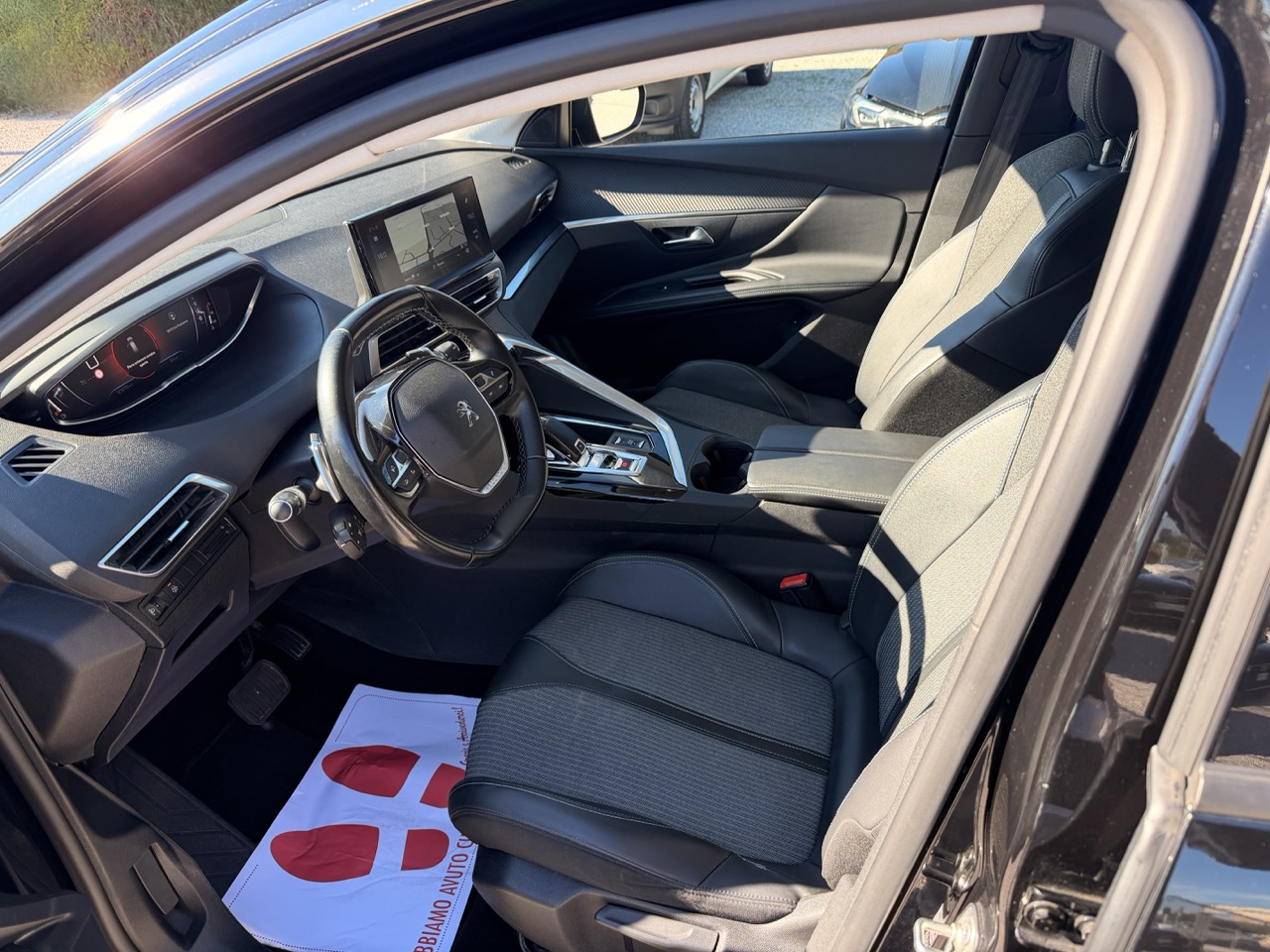 Peugeot 3008 1.5 bluehdi 131 cv Allure Pack Auto *Distribuzione fatta - No vincoli finanziamento* - immagine 11